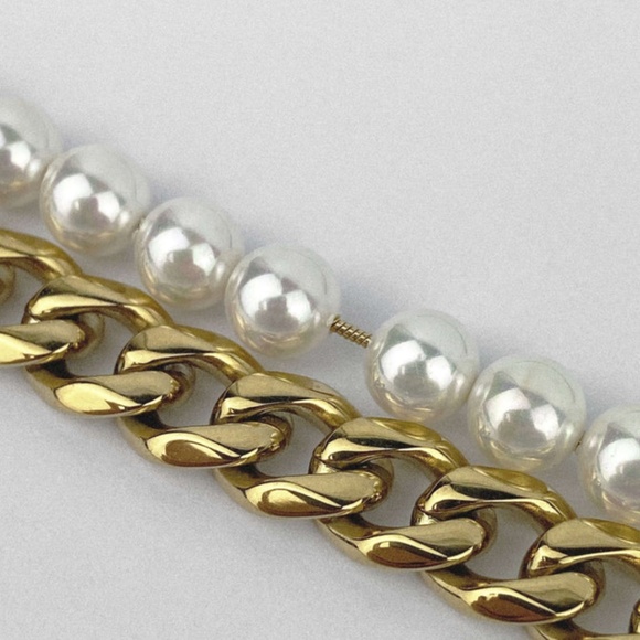 NIB | Rare-Romance Elegant GOLD and White Pearl Necklace Cuban Chain 20" - Picture 5 of 8